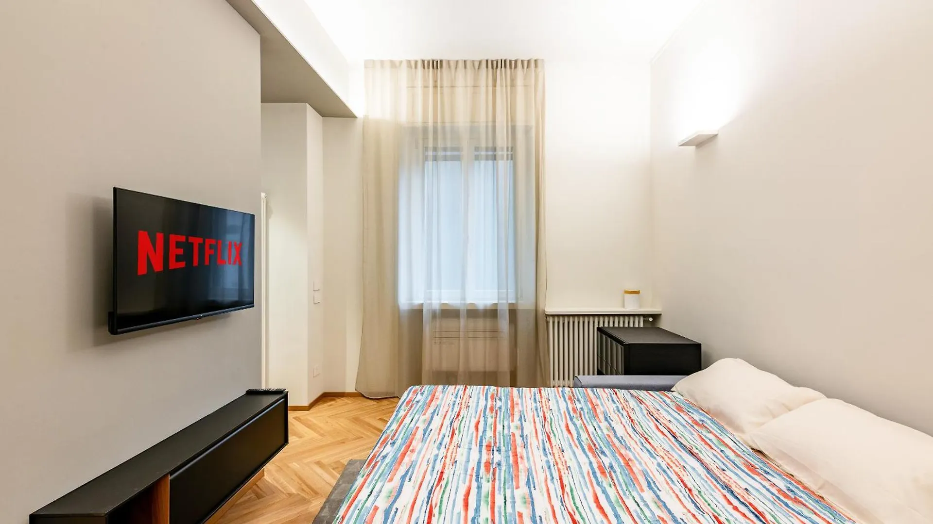 Elegant Design ApartmentDuomo-NavigliA/C E Wi-Fi Milan